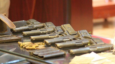 Trung úy công an đột nhập kho vũ khí trộm hàng loạt súng mang bán