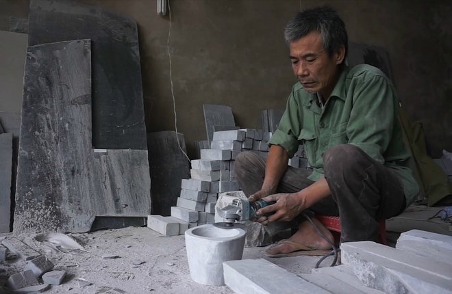 Gặp người đàn ông 50 năm đục cối đá ở Thanh Hóa