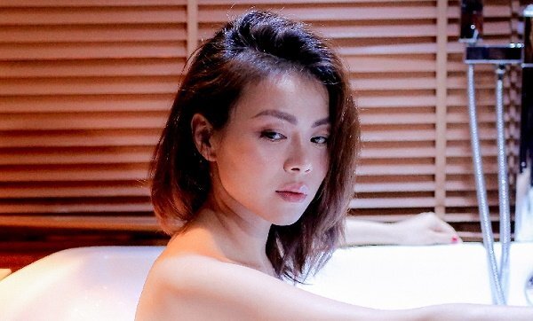 Hải Yến Idol: ‘Tôi sợ nhất quay cảnh khóc trong MV’