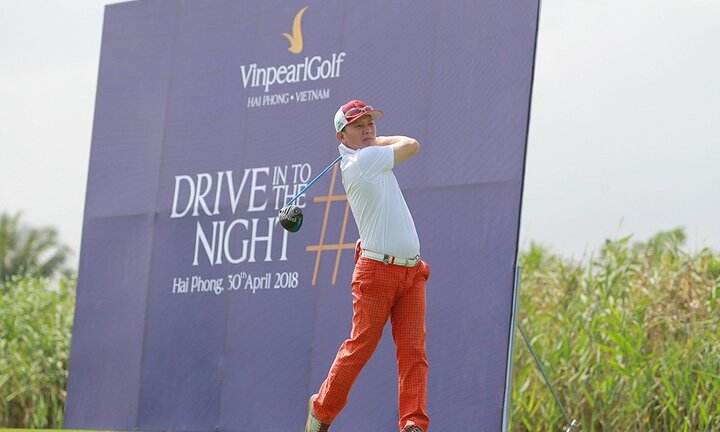 'Drive into the Night' vinh danh những 'Kỵ sĩ bóng đêm'