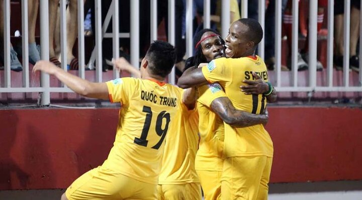 SHB Đà Nẵng thua Hải Phòng phút chót, HLV Minh Phương suýt phát khóc