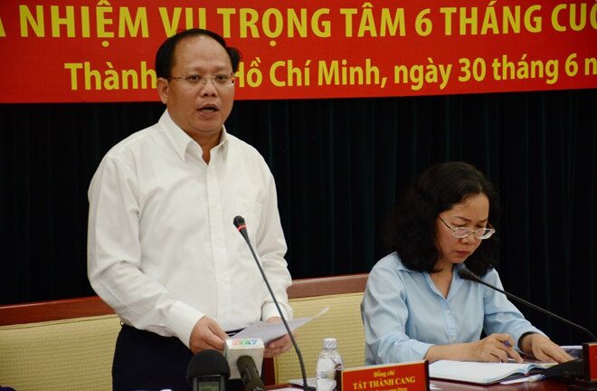 Yêu cầu kiểm điểm trách nhiệm của Phó bí thư thường trực TP.HCM Tất Thành Cang