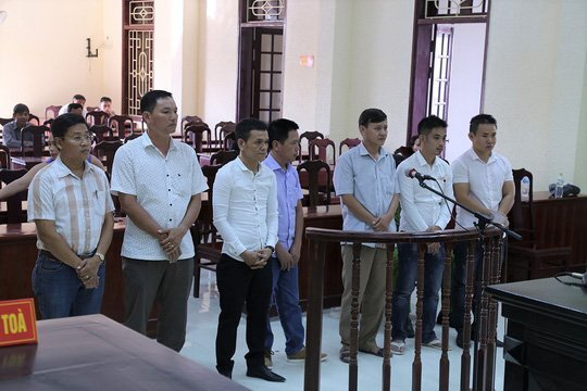 Đánh bạc trong giờ hành chính, Bí thư Đảng ủy phường bị cách chức