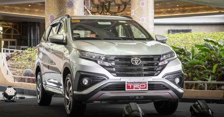 Mẫu MPV giá rẻ Toyota Rush 2018 chính thức ra mắt, giá từ 416 triệu đồng