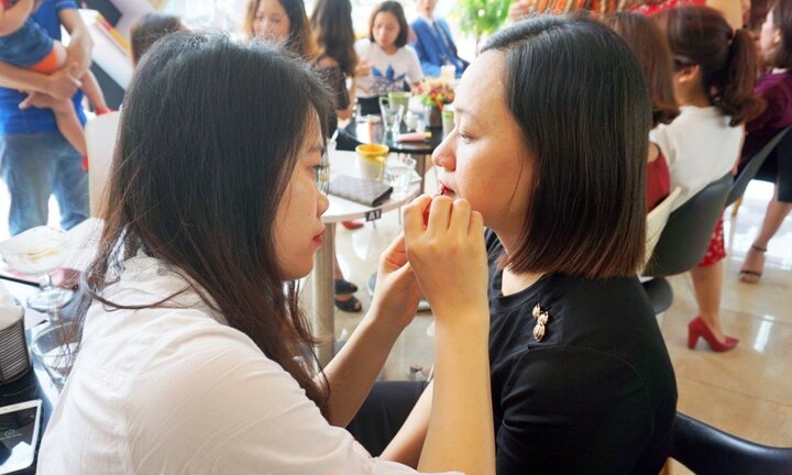 Mỹ phẩm đường phố Hàn Quốc HiSPA: Trải nghiệm miễn phí cho mọi phụ nữ Việt