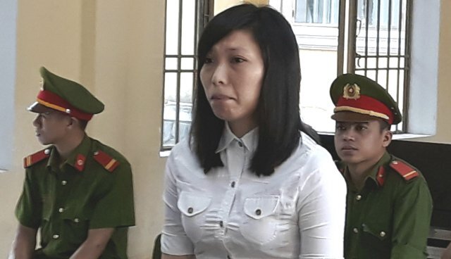 Lừa buôn bào ngư chiếm đoạt tiền tỷ