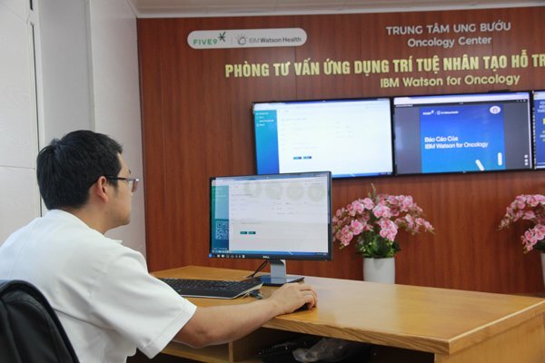 Gặp “bác sĩ ảo” điều trị ung thư ở bệnh viện tỉnh lẻ