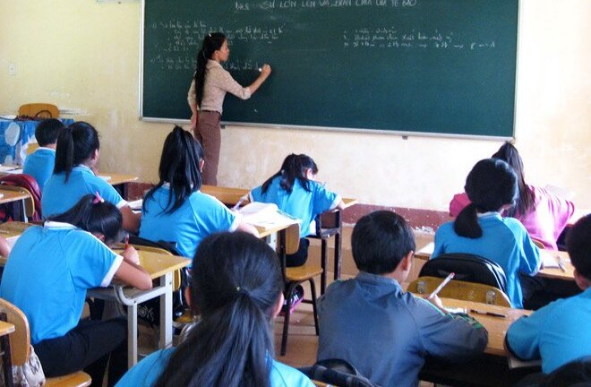 Buộc thôi việc nữ giáo viên bỏ lớp ở Đắk Lắk