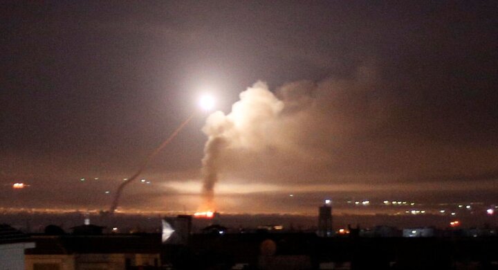 Video: Quan khách dự đám cưới Israel hú hét kinh hãi khi tên lửa Israel phóng bay ngang qua đầu