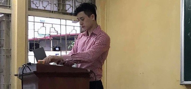 Nam giảng viên Học viện Ngân hàng nổi tiếng sau ảnh chụp lén đẹp trai