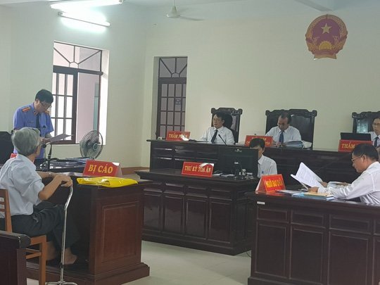 Án treo cho bị cáo ấu dâm Nguyễn Khắc Thủy: Đề nghị huỷ bản án, xét xử lại từ đầu
