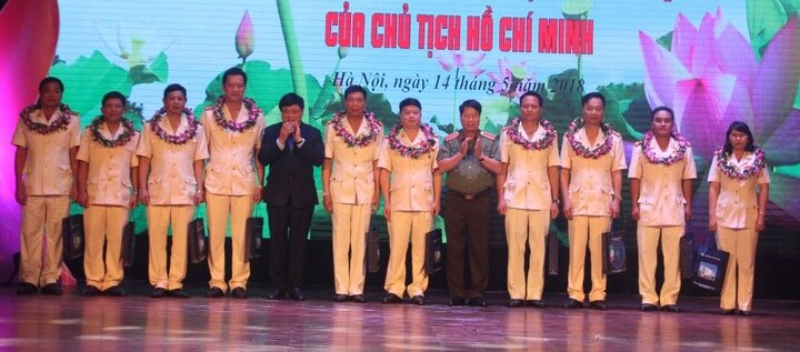 Vinh danh 35 tấm gương điển hình tiêu biểu công an nhân dân