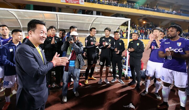 Bầu Hiển: 'Hành động xấu xí làm tổn thương Hà Nội FC'