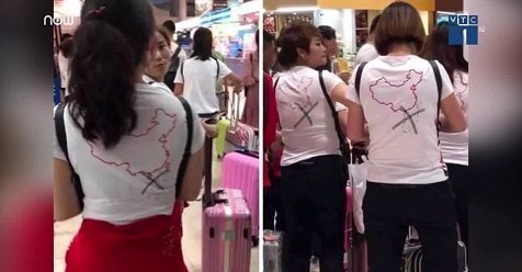 Buộc đoàn khách Trung Quốc cởi bỏ áo in hình lưỡi bò