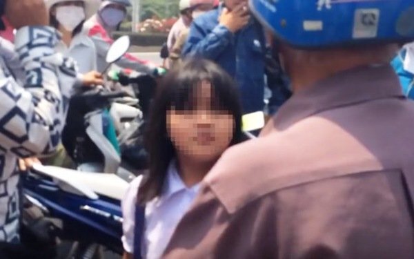 Trẻ cần làm gì để bảo vệ bản thân khi gặp cướp?