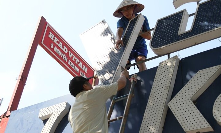 Video: Hà Nội 'hốt' hàng loạt nhà hàng, quán nhậu vi phạm