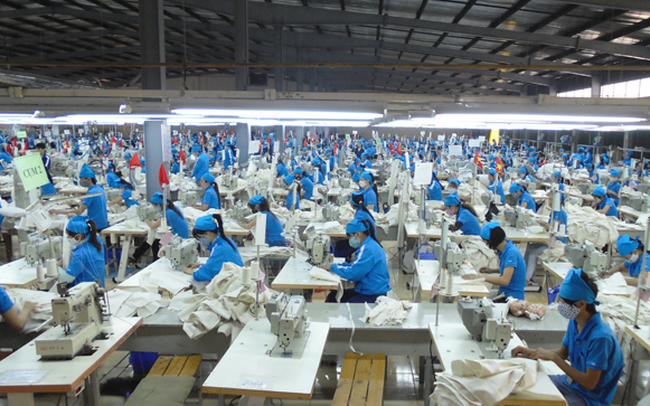 Choáng váng 'ông lớn' Nhà Bè có '1 đồng' nợ '7 đồng'