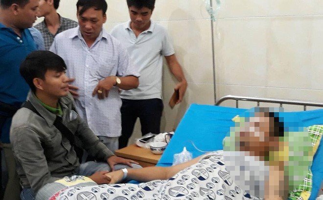 Thêm một 'hiệp sĩ' bị đâm vì can ngăn xô xát