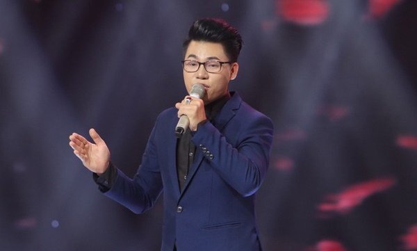 Tiến sĩ triết học đăng quang 'Thần tượng Bolero 2018’: Chưa bao giờ có ý định nghỉ dạy đi hát