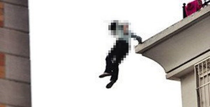 Nghi án bố đầu độc chết 2 con rồi nhảy lầu tự vẫn