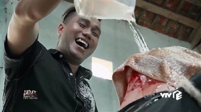 Người phán xử: Không phát sóng truyền hình nên tràn ngập cảnh nóng, bạo lực và chửi thề?