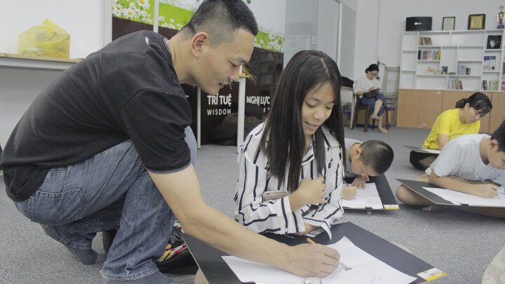 Lớp học tiếng Anh và Thư thiền miễn phí thu hút người học ở TP.HCM