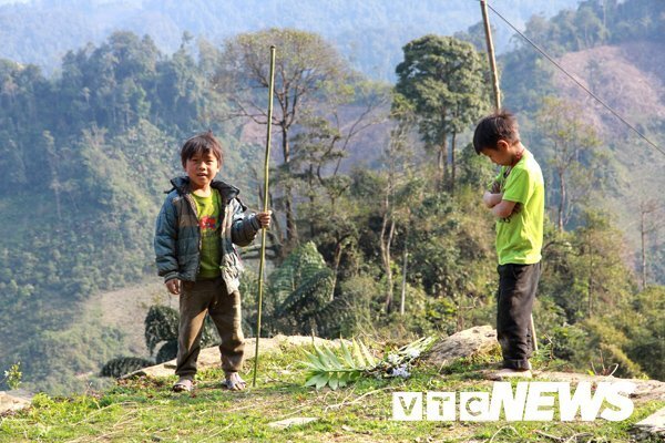 Vùng đất trẻ em có hai 'của quý' ở Hà Giang: Hé lộ nguyên nhân những đứa trẻ bị 'giời hành'