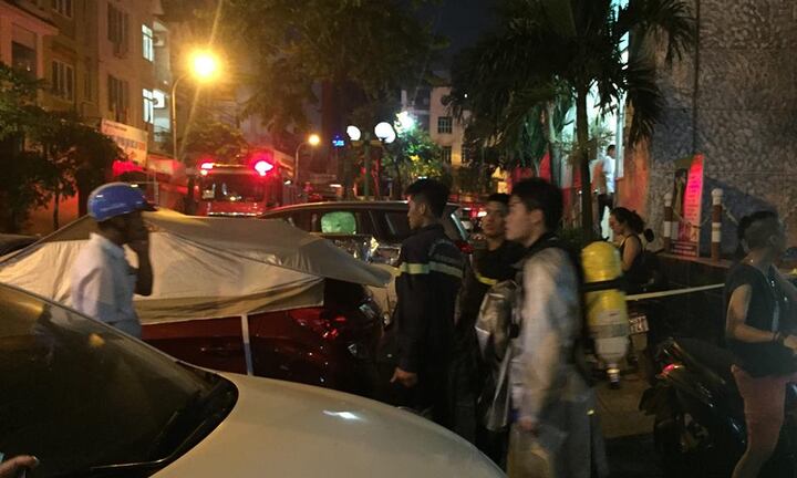 VIDEO TRỰC TIẾP: Cháy chung cư Fodacon - Hà Đông