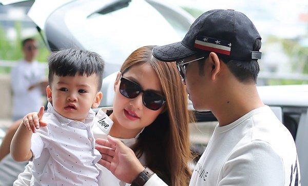 Vợ chồng Ngọc Lan – Thanh Bình đưa con trai sang Hàn Quốc ghi hình