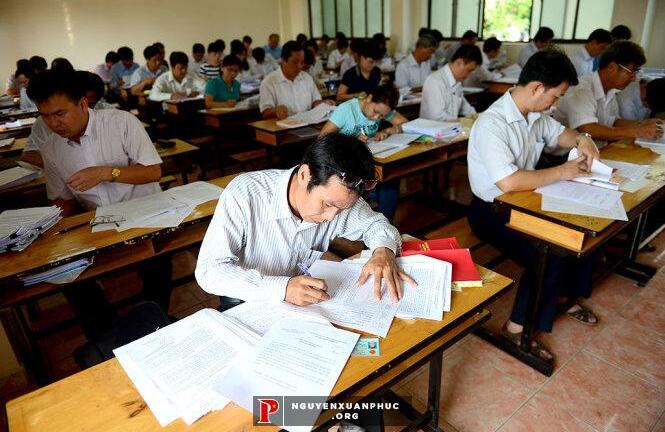 Thí sinh thi công chức tăng điểm 'chóng mặt' sau khi phúc khảo