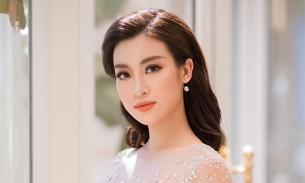 Đỗ Mỹ Linh gây tranh cãi khi làm giám khảo ‘Hoa hậu Việt Nam 2018', BTC nói gì?