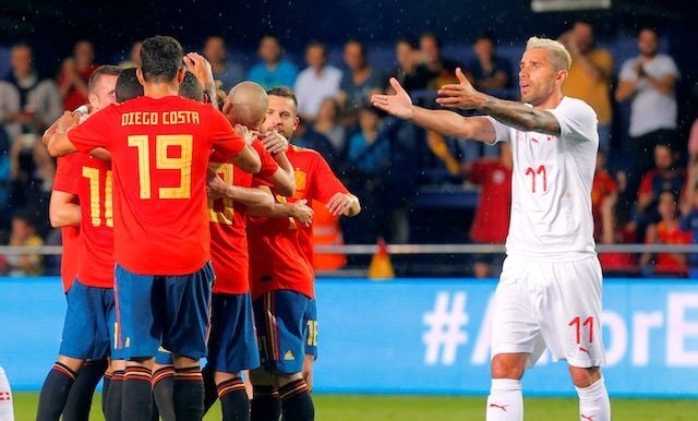 De Gea mắc sai lầm khó tin, Tây Ban Nha bị Thụy Sĩ cầm hòa