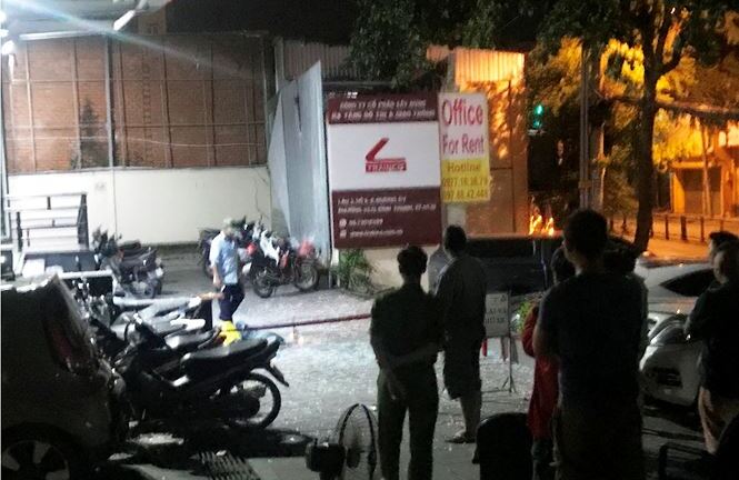 Rơi từ nhà cao tầng xuống đất, nam bảo vệ chết tại chỗ