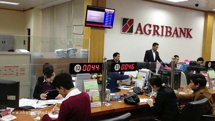 Hé lộ thu nhập sếp Agribank: Lương gần 74 triệu đồng/tháng
