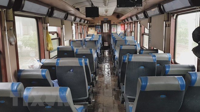 Tàu hỏa bốc cháy ở Phú Yên, hàng chục hành khách chạy tán loạn