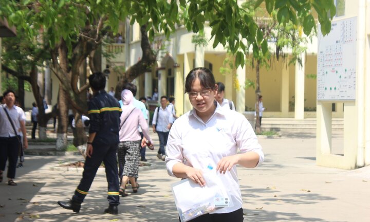 'Lộ' hay 'lọt đề Văn kỳ thi tuyển vào lớp 10 tại Hà Nội?