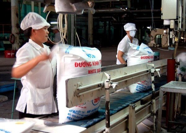 Đường lỏng nhập khẩu ồ ạt với thuế suất 0%, doanh nghiệp trong nước điêu đứng