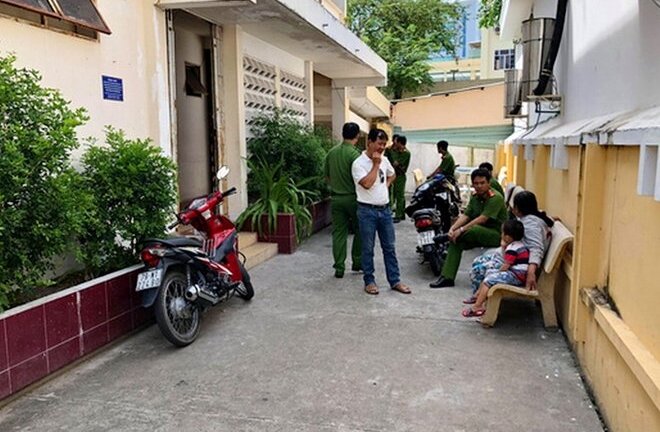 Bé trai 2 tuổi bị thiệt mạng tại nhà giữ trẻ 'chui' ở Nha Trang: Tạm giữ chủ cơ sở