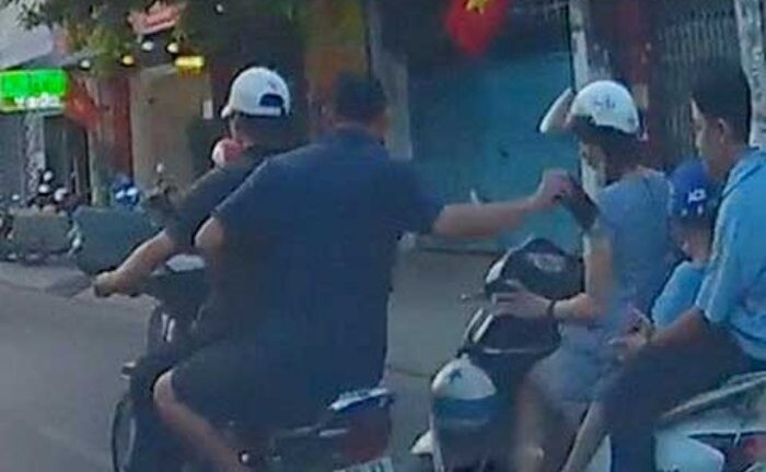 Mẹ mải đuổi cướp, bé trai thiệt mạng thương tâm