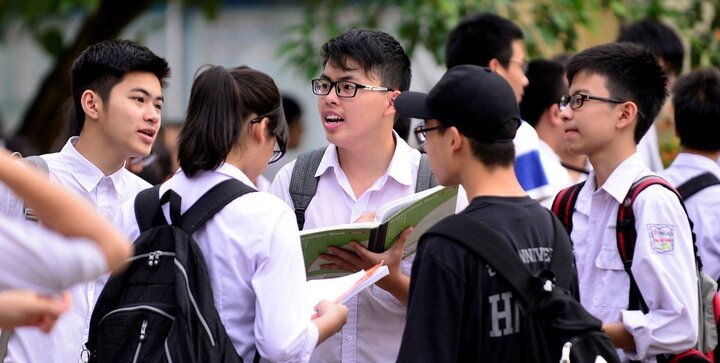 Đáp án đề thi vào lớp 10 môn Toán tại Hậu Giang năm 2018