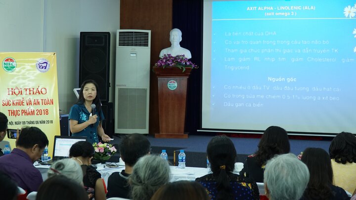 Chất béo có lợi ích thế nào với trẻ nhỏ?