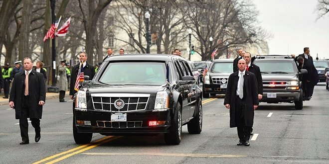 Video: Cận cảnh đoàn xe hộ tống 'quái thú' của Tổng thống Trump về khách sạn Shangri-La