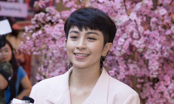 Gil Lê tươi cười rạng rỡ giữa tin đồn hẹn hò với Miu Lê