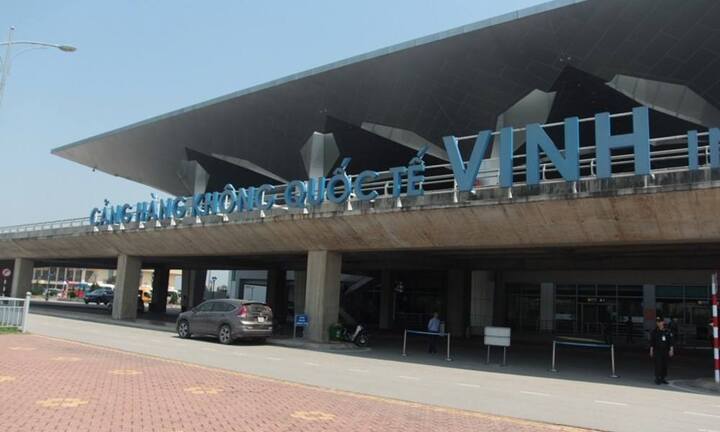 Ba lô chứa 10 nghìn USD của nữ du khách Trung Quốc biến mất bí ẩn tại sân bay Vinh?