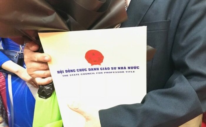 Nghi vấn GS Nguyễn Đức Tồn đạo văn: 'Cần tòa án can thiệp, xác minh'