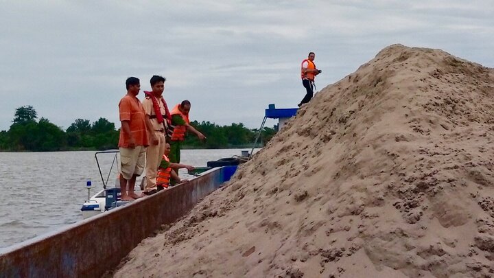 Nhiều cán bộ thương vong, mất tích trên sông Hậu: An Giang thông tin chính thức