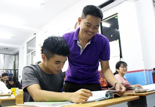 Sĩ tử TP.HCM 'cày' 3 buổi mỗi ngày trước kỳ thi THPT quốc gia