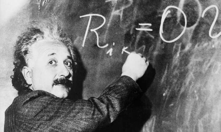 Nhà khoa học lỗi lạc Albert Einstein gây sốc khi miêu tả 'người Trung Quốc bẩn và ngơ ngẩn'