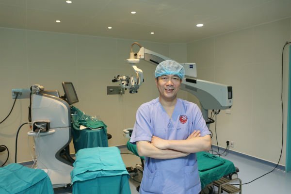 Việt Nam lần đầu tiên được vinh danh trên đấu trường quốc tế trong ngành Nhãn Khoa