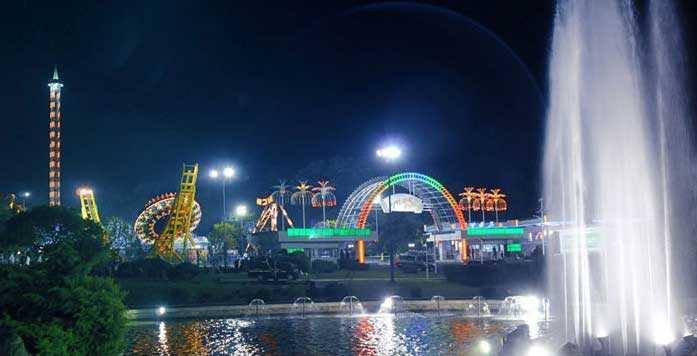 Ngỡ ngàng với ‘Disneyland của Triều Tiên' về đêm